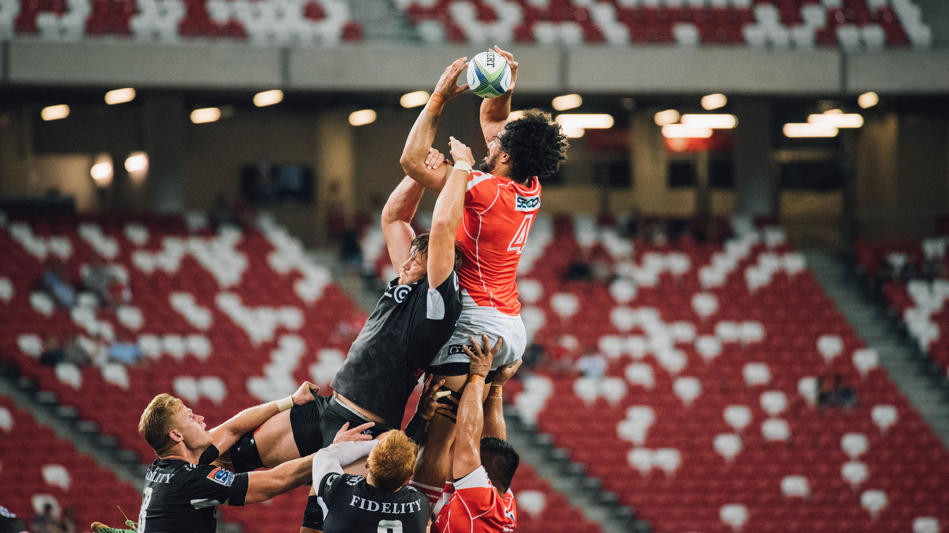 开拓者连续得分压制浙江队，利拉德成为关键先生