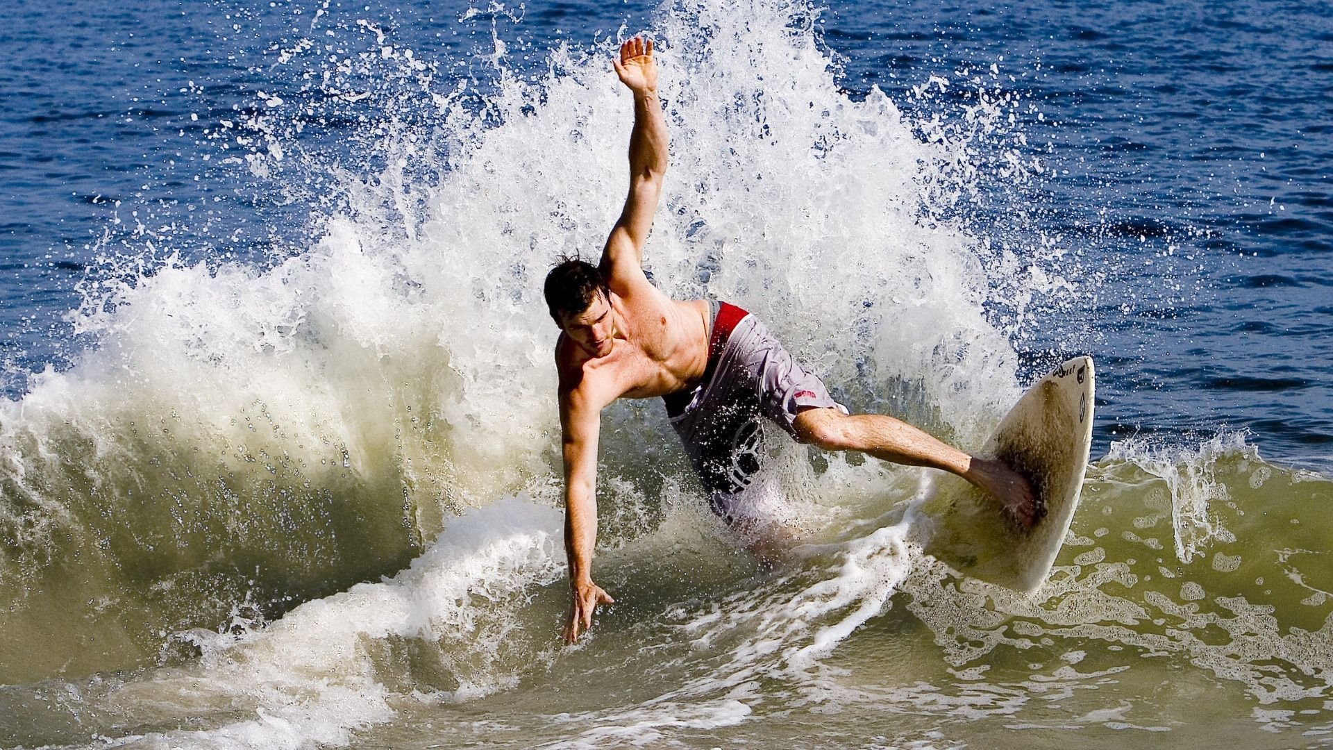 羽坛奇迹夜，马来西亚队碾压法国队，黄鸭组合高光表现改写历史